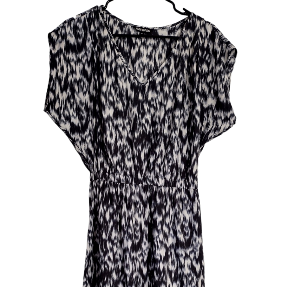 Black & White print Express Dress, size M.